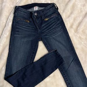 TRUE RELIGION SUPER SKINNY 25”x 27” NWT
